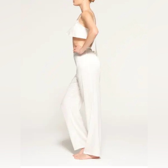 SKIMS Bridle Silk Straight Leg Pant and Silk Cami (M) in Marble - Picture 11 of 13